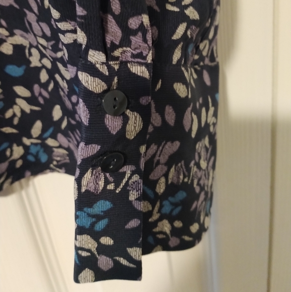 Club Monaco Silk Blouse - Picture 5 of 9